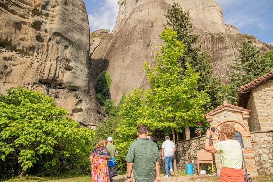 From Athens: Meteora Monasteries and Hermit Caves Tour - Guided Meteora on foot: what “3 monasteries inside” really means for your time