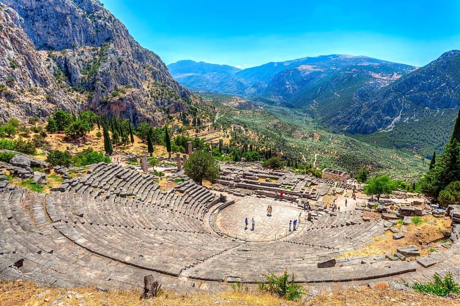 From Athens: Private Delphi and Thermopylae Guided Day Trip - Key highlights worth planning around