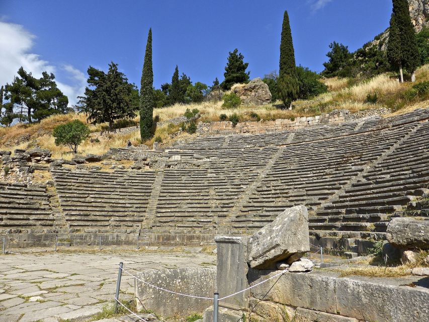 From Athens: Private Delphi and Thermopylae Guided Day Trip - Delphi archaeological site: Apollo, treasuries, theatre, and the big sacred layout