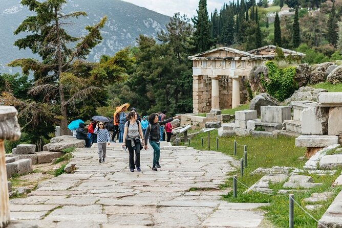 From Athens: Small-Group Delphi, Museum & Arachova Day Trip - Key things you’ll notice on this Delphi and Arachova day