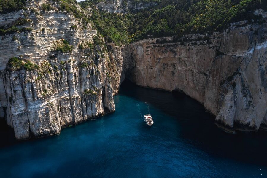 From Benitses/Lefkimmi: Paxos, Antipaxos & Caves Day Cruise - Antipaxos Water Time: 60 to 70 Minutes in Stunning Sea Conditions