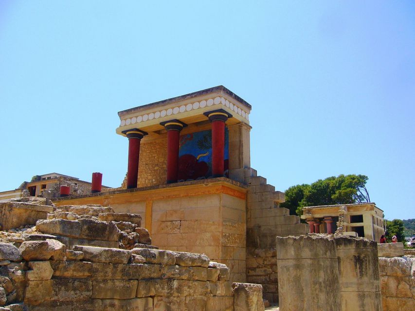 From Chania: Full-Day Heraklion Highlights Guided Tour - The ride from Chania feels like part of the tour
