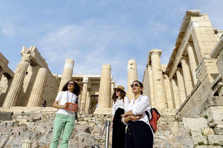 From Cruise Port: The Acropolis & Athens Highlights Tour - Entering the Acropolis from the south: fewer bottlenecks, more momentum