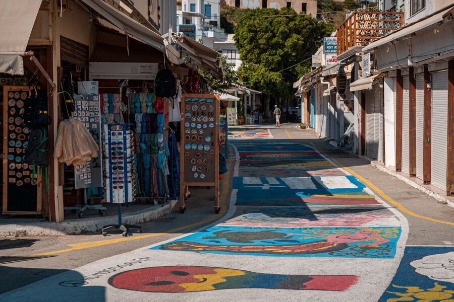 From Heraklion: Day Trip to Matala Hippie Beach and Caves - What the Guide Adds on the Bus Ride (and Why It Matters)