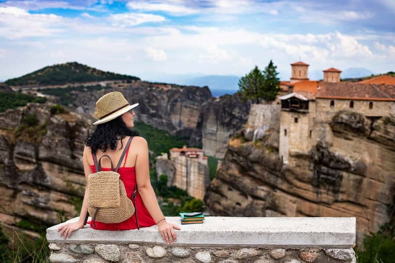 From Kalabaka/Kastraki: Meteora Monasteries Morning Tour - What you’ll learn on the route: monks, motives, and the hermit story
