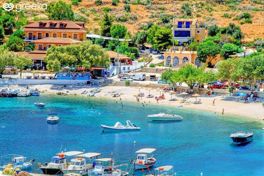 From Kefalonia: Blue Cave Boat Cruise & Shipwreck Photo Stop - Swimming coves and why the timing is short on purpose