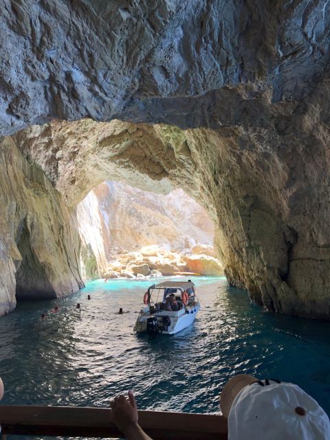 From Lefkimmi: Paxos, Antipaxos & Blue Caves Boat Tour - Antipaxos and Voutoumi Beach: the swimming stop you’ll remember