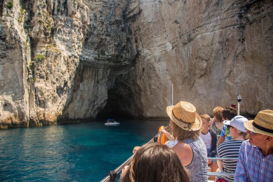 From Lefkimmi: Paxos, Antipaxos & Blue Caves Speedboat Tour - Who should book this tour, and who should skip it