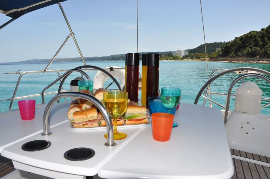 From Nea Fokea: Chalkidiki 6-Hour Cruise by Sailing Boat - Kriopigi and the beach bar pause with fruit salad