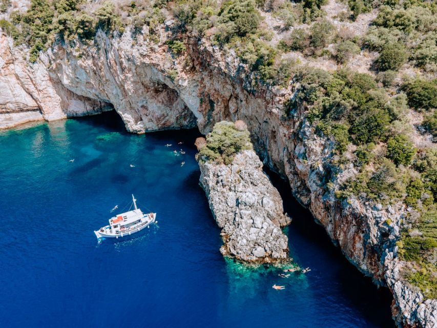 From Nidri: Marine Wildlife Cruise with Lunch and Swim Stops - East coast Lefkada swims, seagrass meadows, and why the “first stop” matters