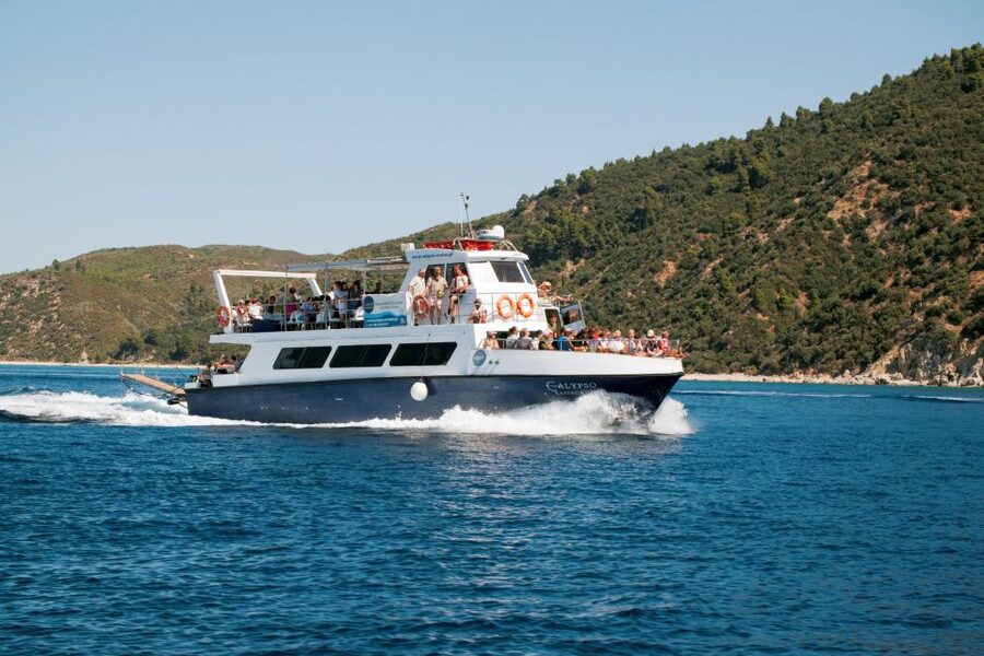 From Ouranoupolis: Cruise to Mount Athos Monasteries - What the Boat Cruise Shows: 8 Monasteries From the Sea