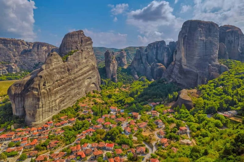 From Parga: Magical Meteora Tour - Entering the Meteora experience: photo stops that actually help