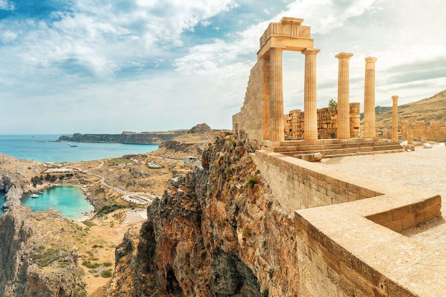 From Rhodes: Lindos Round-Trip Bus Transfer with Free Time - Climbing the Acropolis of Lindos: what you get and what it costs