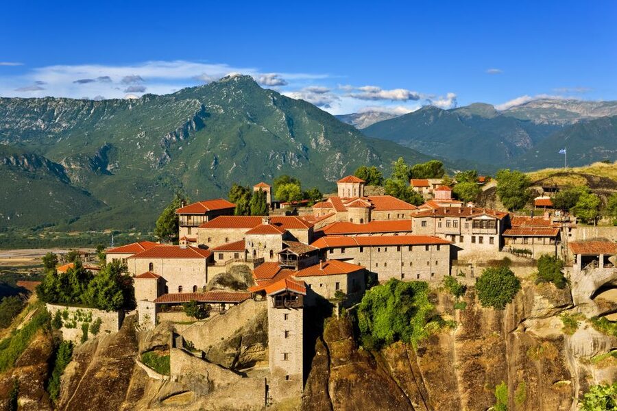 From Thessaloniki: Full Day Trip to Meteora - Entrance fees and dress code that you should take seriously