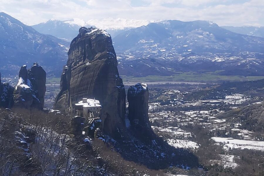 From Thessaloniki: Private Day Trip to Meteora with Transfer - Should you book this private Meteora day trip?