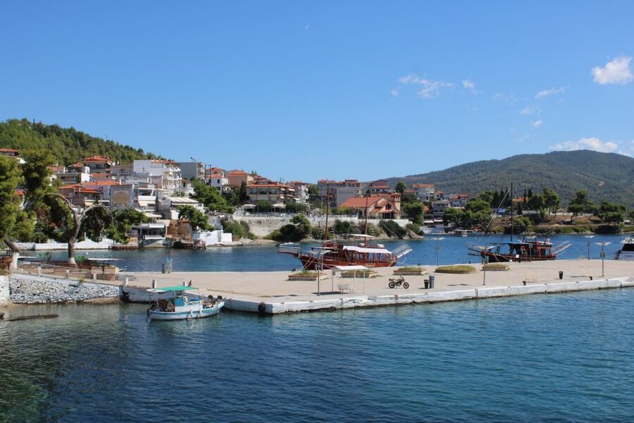 From Thessaloniki: Sithonia Beaches and Scenic Villages Tour - Neos Marmaras: Shops, Marina Strolls, and a Long View Toward Athos
