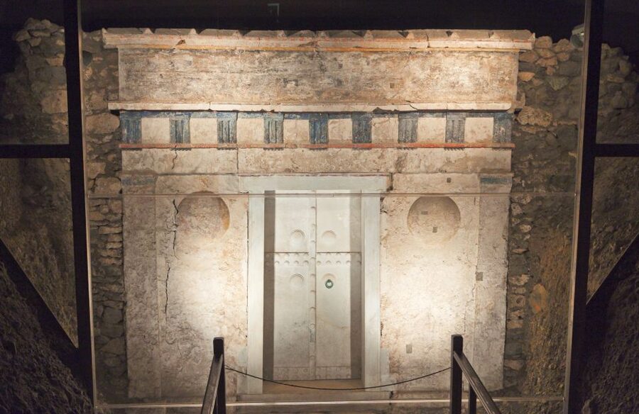 From Thessaloniki: Vergina & Veria Half-Day Tour - Vergina Royal Tombs: Going Under the Tumulus