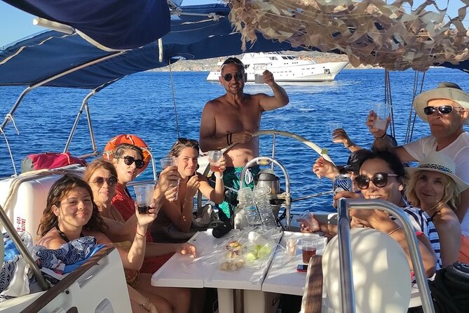 Full day sailing cruise on the West side of Milos island - Key things I’d plan around