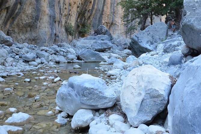 Full-Day Samaria Gorge Chania Guided Tour - What to pack for knee-safe hiking: shoes, water, and layers