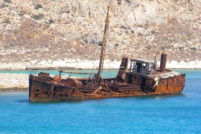 Gramvousa Island and Balos Bay Full-Day Tour from Chania - The boat ride and how it really feels on a busy day