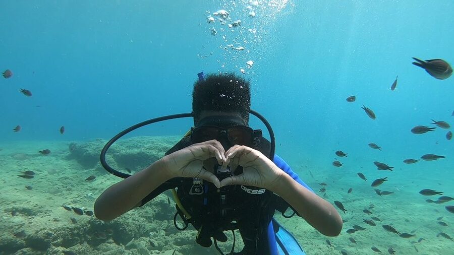 Heraklion: Beginner Scuba Diving Lesson with PADI Instructor - Agia Pelagia Bay: Calm Water for a First Scuba Lesson