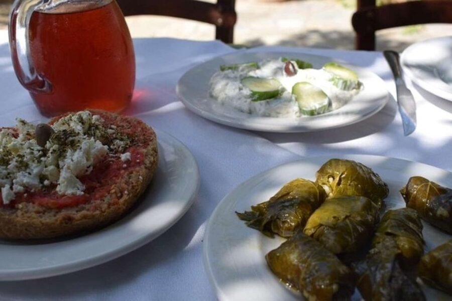 Heraklion: Cretan Cooking Lesson with Lunch in Arolithos - Dietary needs, vegetarian options, and practical rules