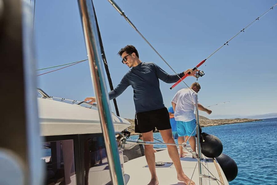 Heraklion: Dia Catamaran Tour - Lunch, Open Bar & Snorkeling - Lunch on Board: Food That Makes the Day Work