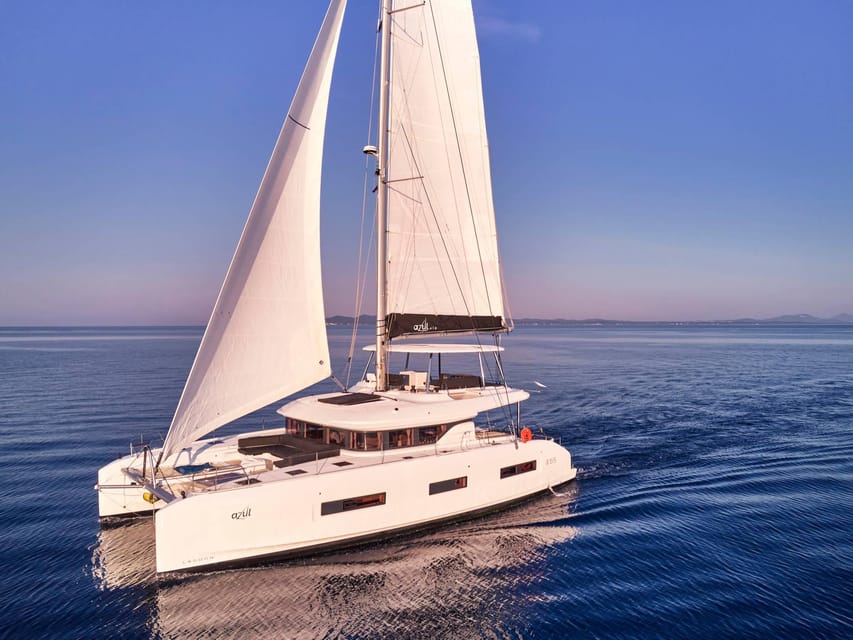 Heraklion: Dia Island Luxury Catamaran Cruise with Meal - The onboard meal: Mediterranean comfort, Cretan staples, and choices for diets