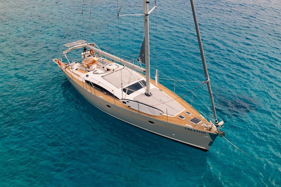 Heraklion: Dia Island Luxury Sailing Trip with Meal & Drinks - Key highlights that make this cruise worth it