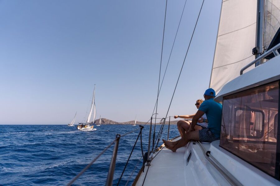 Heraklion: Dia Island Sailing Cruise with Snorkeling - Half-day vs full-day: the meals and how your time changes
