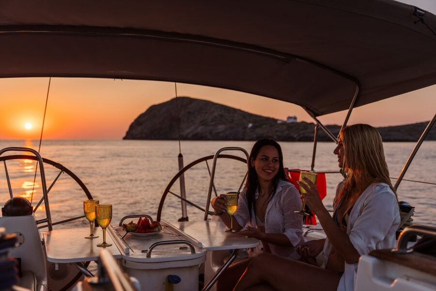 Heraklion: Dia Island Sailing Cruise with Snorkeling - Timing and return: how the day stays on track