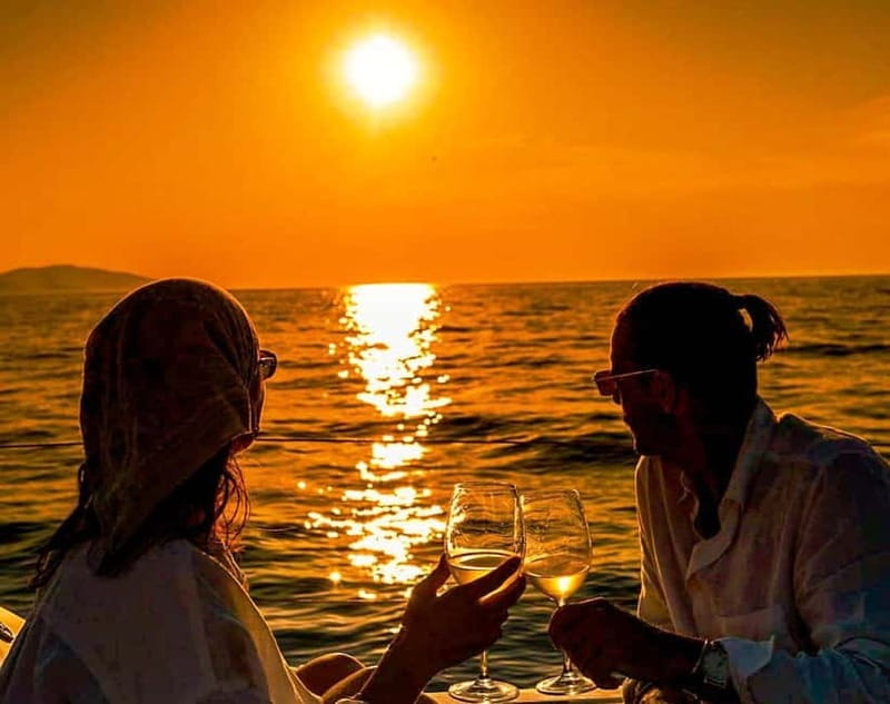Heraklion: Dia Island Sunset Boat Tour with Dinner - Dia Island time: swimming, snorkeling, fishing, and SUP