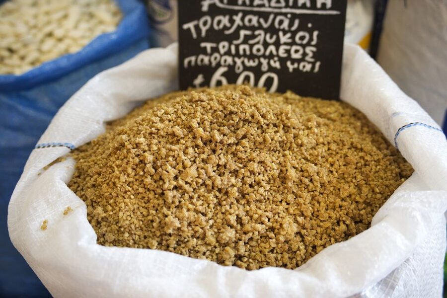 Heraklion: Food Tastings Walking Tour - Ellinikós kafés first: coffee, sand, and cup reading
