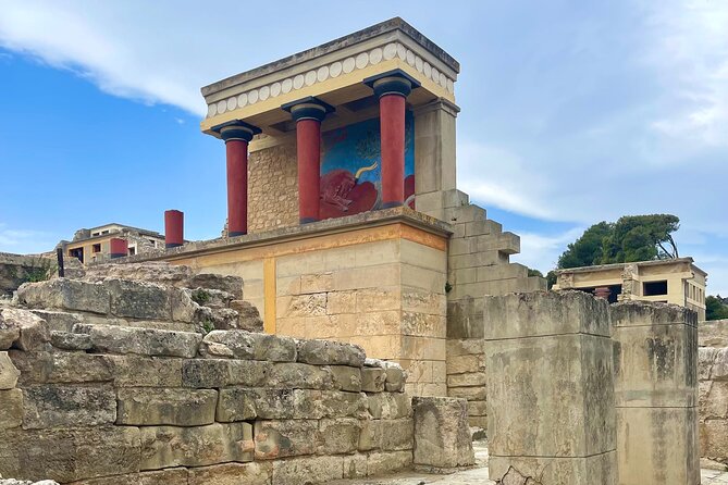Heraklion Highlights: Knossos, Museum & Historic City Drive - A private loop through Heraklion, walls, museum, harbor, and Knossos