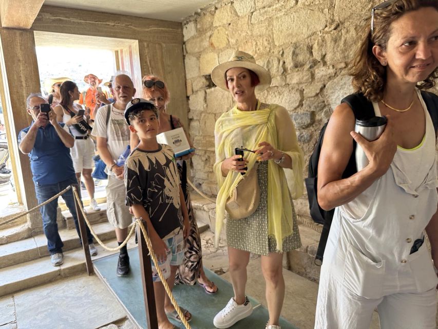 Heraklion: Knossos Private Guided Tour & Skip-the-Line Entry - The feel of the palace when the stories make sense
