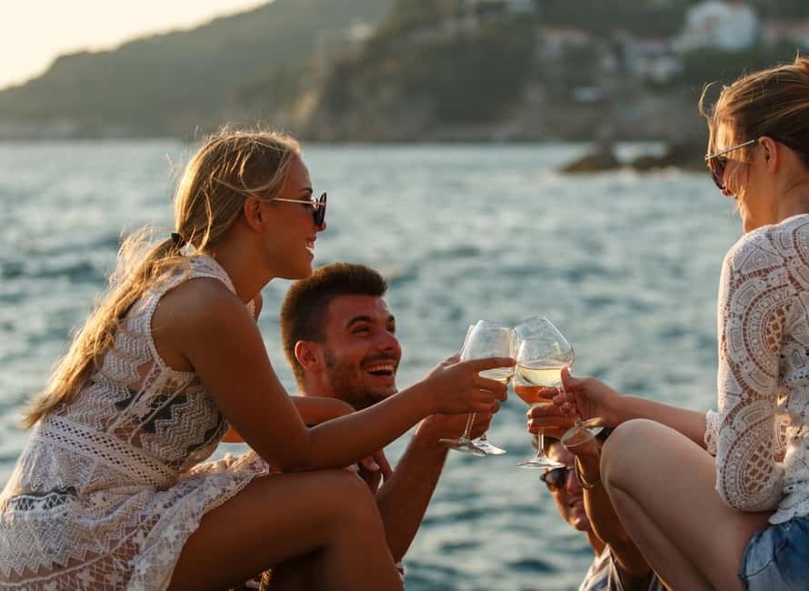 Heraklion Luxury Catamaran Dia Isla -Gourmet Lunch Top Rated - Value check: is $122 per person a good deal?