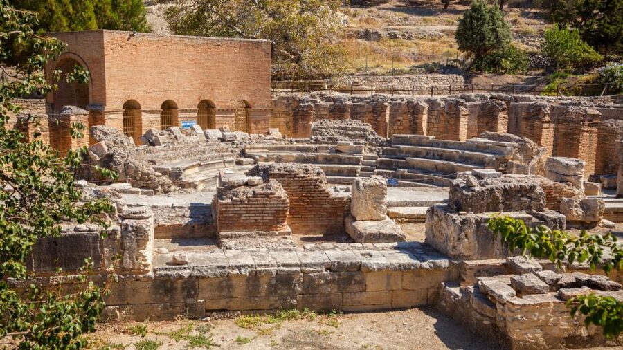 Heraklion: Matala Beach, Hippie Caves & Odigitria Monastery - Timing and transport: getting your day right