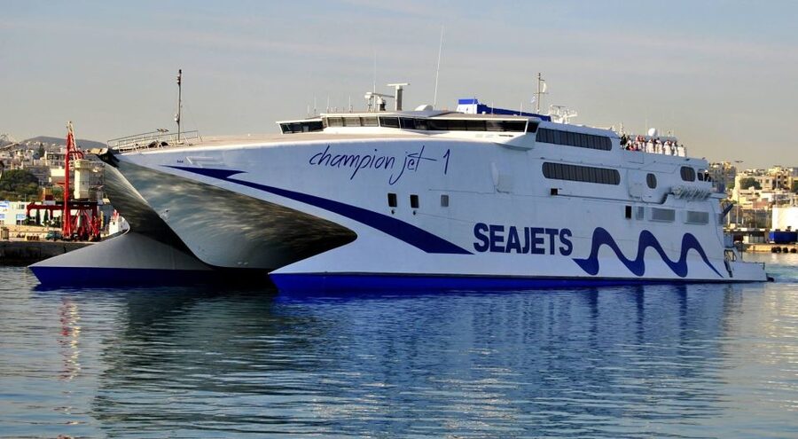 Heraklion or Ag Nikolaos: Oia & Fira Full-Day Santorini Trip - Fira: volcano-shadow town with your own pacing window