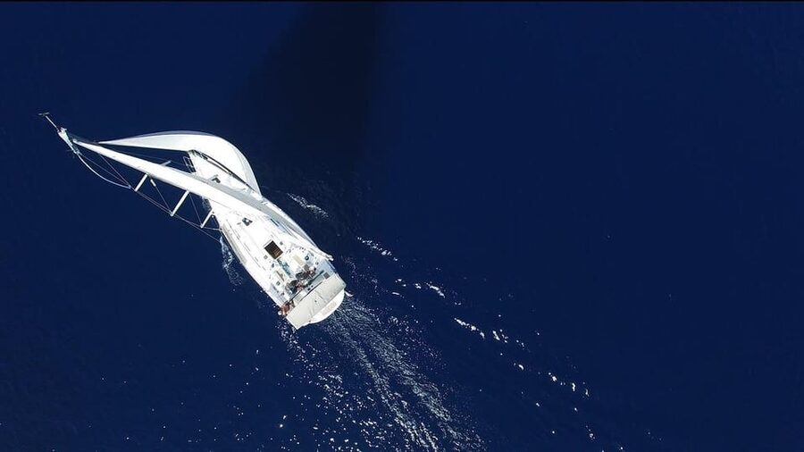 Heraklion: Sailing Cruise to Dia Island with Drinks and Meal - Lunch onboard: Mediterranean comfort with wine, raki, and simple extras
