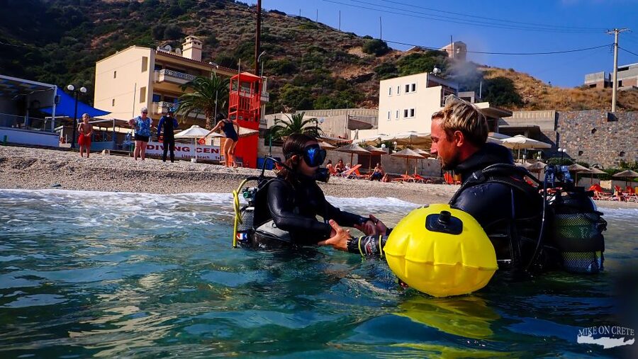 Heraklion: Scuba Diving Experience for First-Timers - Who this is best for, and who should choose another option
