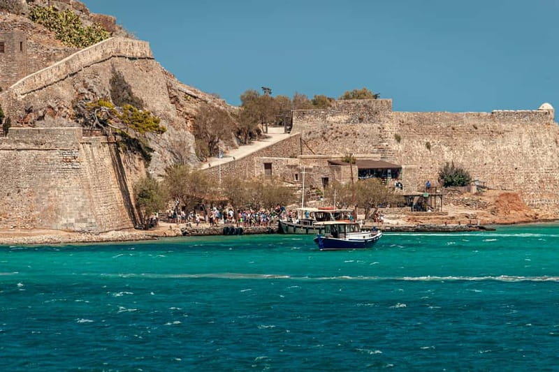 Heraklion: Spinalonga, Agios Nikolaos, & Elounda Boat Tour - Elounda and Agios Nikolaos, the calm contrast to fortress walls