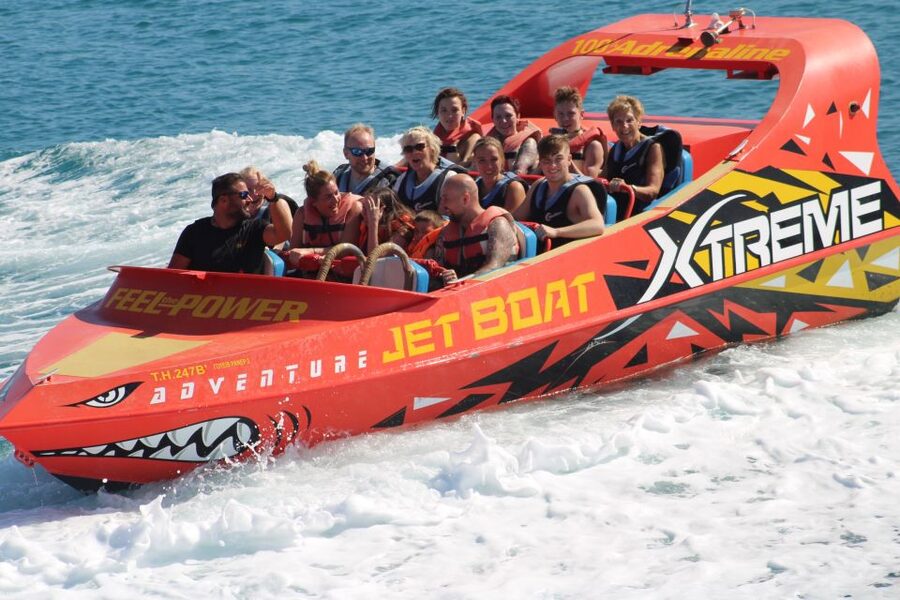 Hersonissos: Jet Boat Tour with Snorkeling - Guides, captains, and the vibe on board