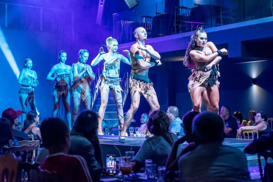 Hersonissos: Troy Dinner-Show Theatre Experience Tickets - Venue Vibe, Staff Help, and What the Night Feels Like