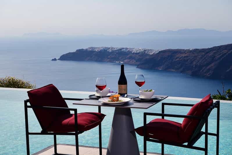 Imerovigli: Premium Wine Tasting with Caldera and Sea Views - The Vineyard Walk and the Kouloura Grape Training