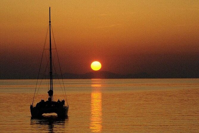 Island Hopping: Santorini Catamaran Charter Cruise with a skipper - Your 7 Days Afloat: The Day-by-Day Flow