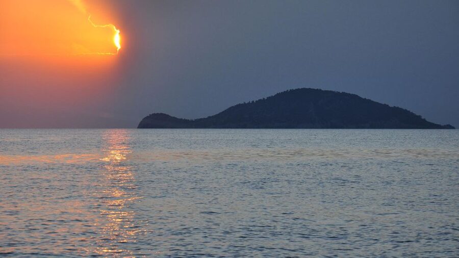 Kassandra: Sunset Sailing Boat Tour of Secluded Coves - Should You Book This Kassandra Sunset Sail?