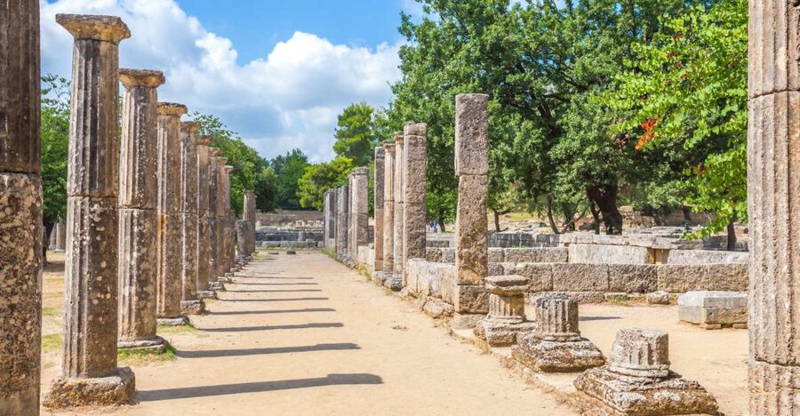 Katakolo Port: Transfer to Ancient Olympia and VR Audio Tour - Museums and the Olympia village break you can actually use