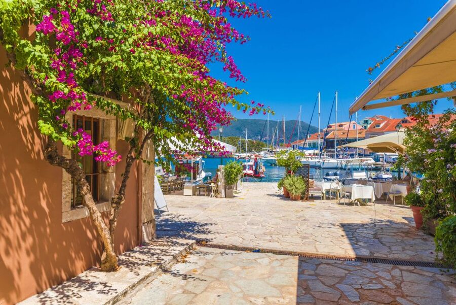 Kefalonia: Assos and Fiscardo Guided Tour - Bus Comfort, Mountain Roads, and Why the Driver Matters