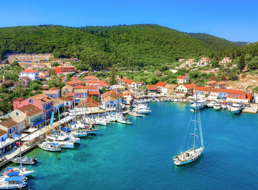 Kefalonia: Island Sightseeing Bus Tour with Hotel Transfer - Agia Efimia on a Bay, Harbor Atmosphere and a Practical Hour of Freedom