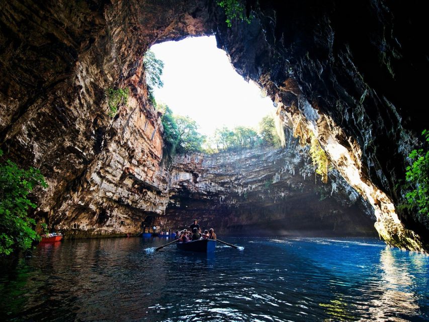 Kefalonia: Wine Tasting, Melissani, Drogarati & Fiscardo - Fiscardo Free Time: A Waterfront Village With a Distinct Personality